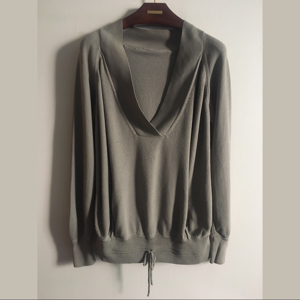 V Neck Minimal Jogging Tope Luxury Sweater Blouse